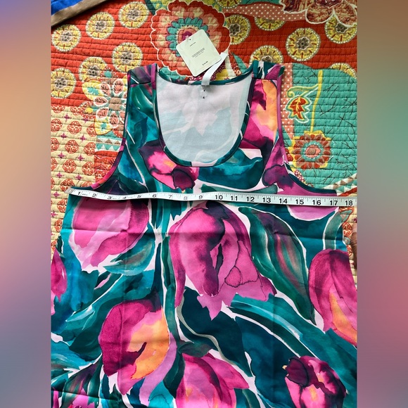 Fabletics women NWT ecosatin tulips sleeping top size XS - Picture 5 of 8